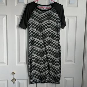 knee/past knee mid sleeve dress